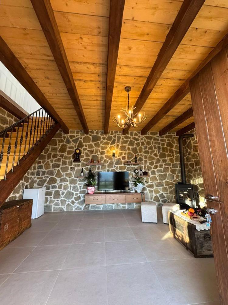 Bujtina Salko Villa Mucaj Exterior photo